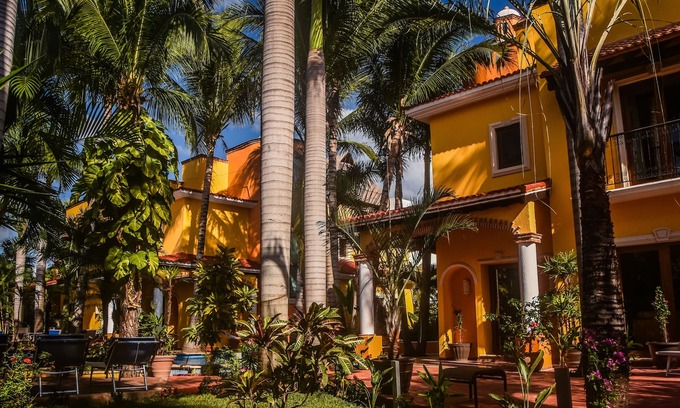Villa Juarez Villa | Private Luxury Villa 15,000 sq ft,kid friendly, Maid, pvt.Chef,24 h security