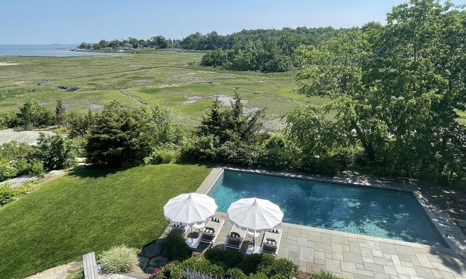 Guilford House | Private luxury waterfront home