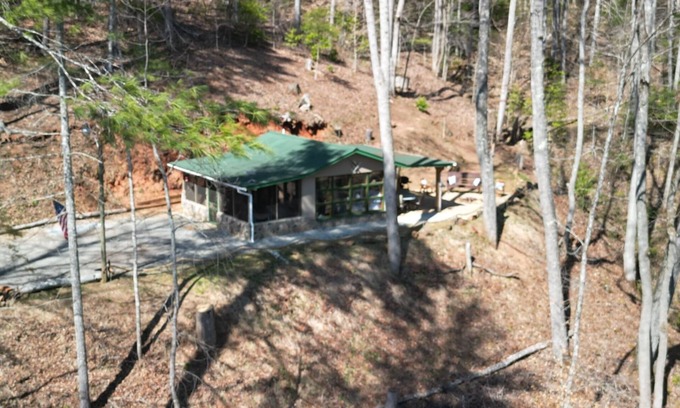 Franklin Cottage | Private Mtn Love Shack w/fast wifi, BBQ & view