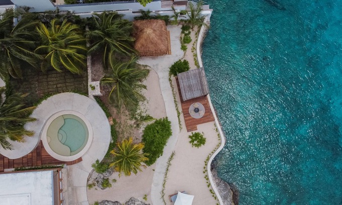 Zona Hotelera Norte Villa | Private Oceanfront Villa/Fully Staffed/daily cleaning and concierge.