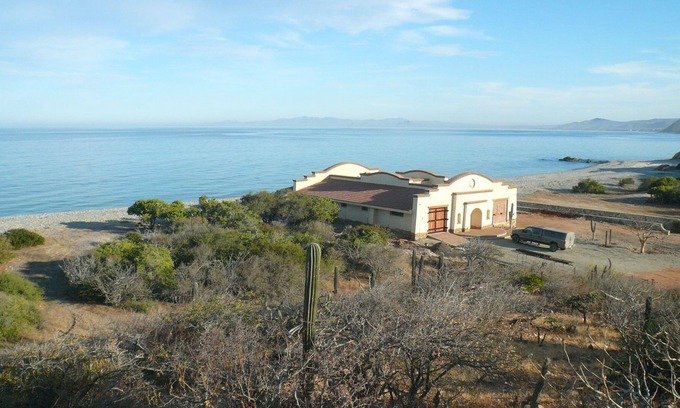 Los Barriles House | Private Oceanfront Gem