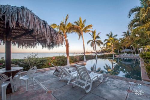 La Paz House | Private oceanview balcony & infinity pool onsite