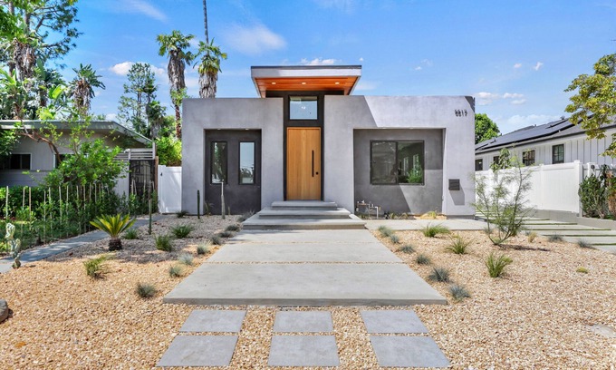 Valley Glen House | private paradise in the heart of Sherman Oaks!