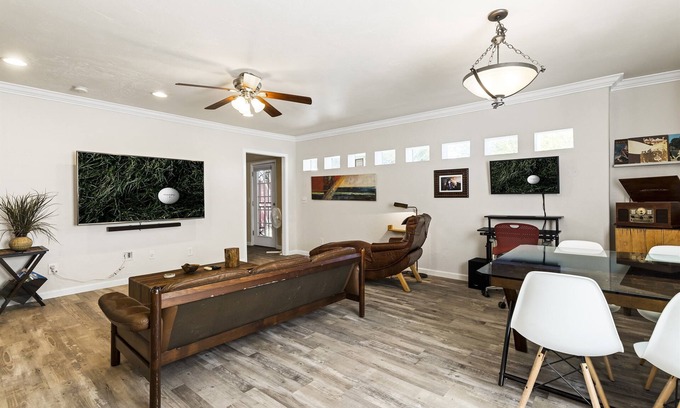Alhambra House | Private Phx Guesthouse w/Patio & Full Kitchen