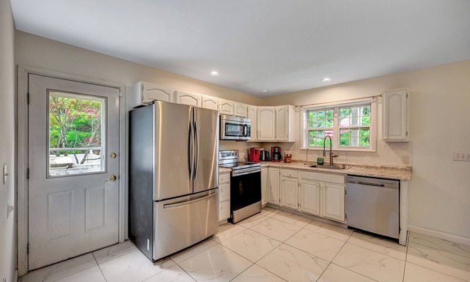 Stroudsburg House | Private Poconos Home w/Pool and 12 Person Hot tub Brand New
