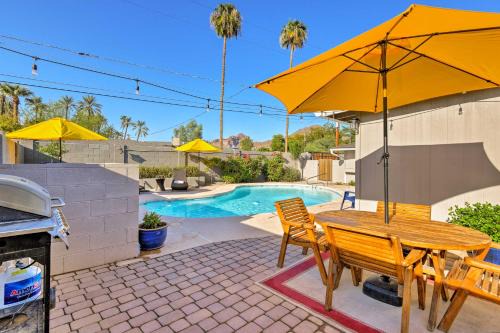 Arcadia Lite House | Private Pool and Camelback Mtn Views Phoenix Gem