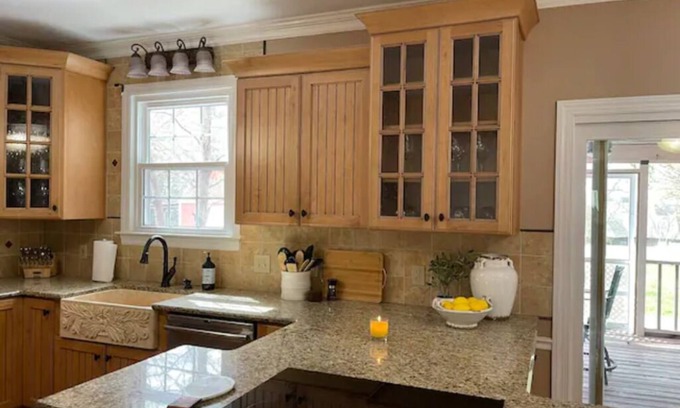 Gallatin House | Private pool & Hot Tub home minutes from lake & Broadway