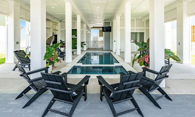 Jamaica Beach House | Private Pool, Hot Tub, Fireplace, Elevator, Designer Interior, Easy Beach Access