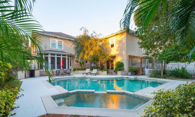 Fairview Shores House | Private Poolside Guest House In Winter Park/Orlando