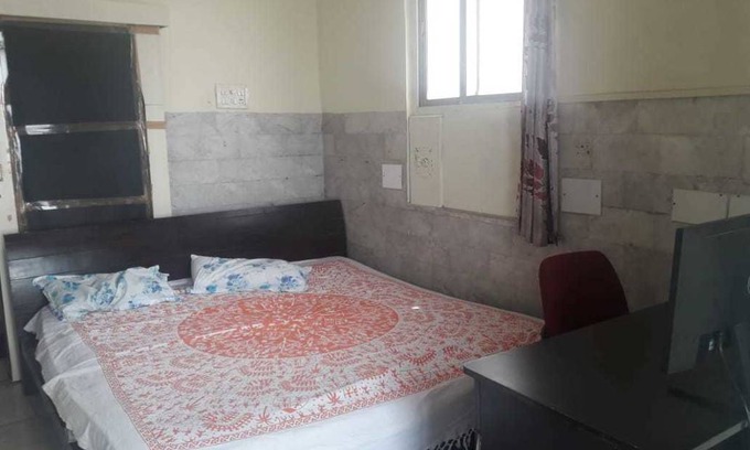 Versova Resort | Private room ∙ 1 guest