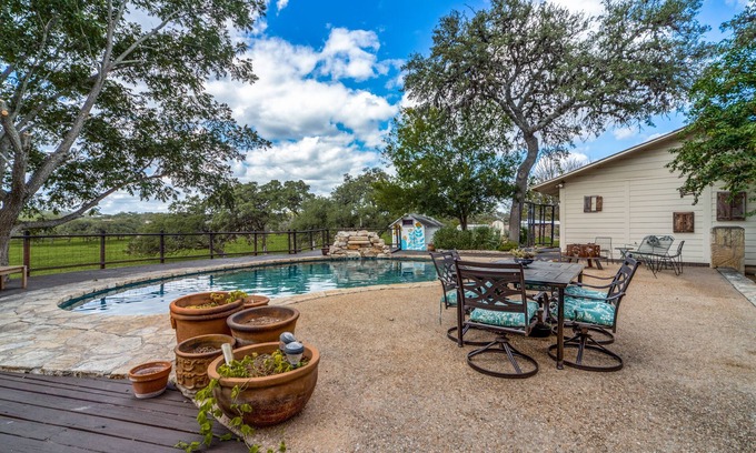Boerne House | PRIVATE RANCH. 13 acres with wild deer, huge home, pool, GameRoom, fire pit