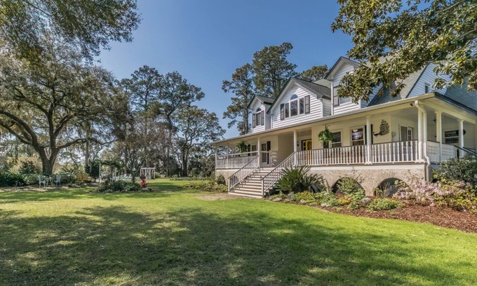 Saint Helena Island House | Private Retreat on Deep Water overlooking Jenkins Creek