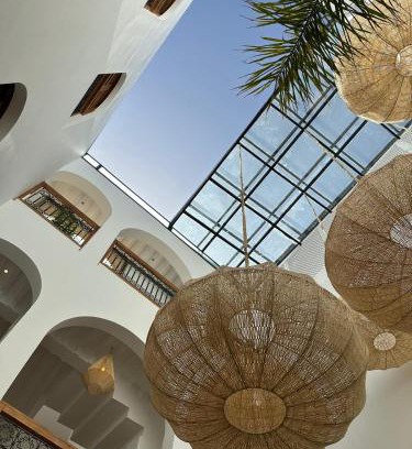 Riad Zitoun Jdid House | Private Riad Loulou Zitoun - rooftops - 2 pools - 4 rooms