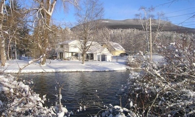 Arlington House | Private River Waterfront BattenKill Romantic historical home, kayak, fly fishing