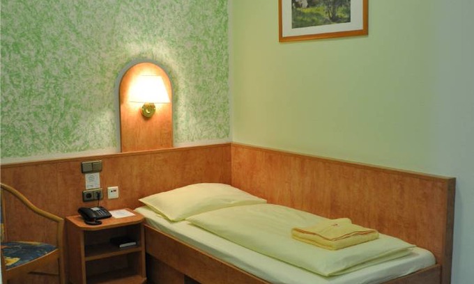 Horselberg-Hainich Resort | Private room ∙ 1 guest