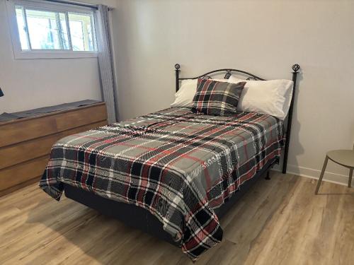 Mauricie House | Private Room 2 In A Spacious 5-bedroom Home
