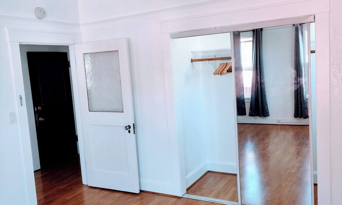 Berkeley Apartment | private room in 3 bedroom unit 1 block from UCB. fully furnished, remodeled