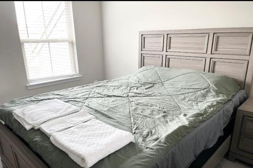 Frederick House | Private Room In A Modern Home