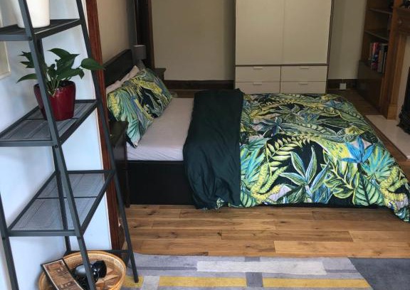 Brunswick Park House | Private room in Southgate, London
