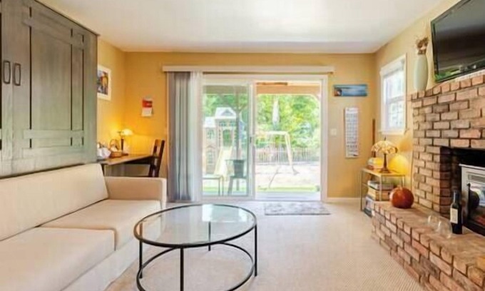 Aptos Apartment | Private Room:walk/bike to Redwoods; 3 min to beach