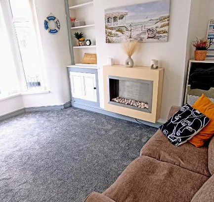 Liverpool House | Private room with Netflix
