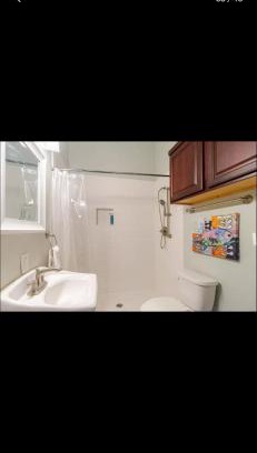 Five Points House | Private rooms in San Antonio walk to downtown