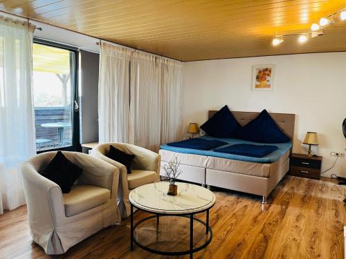 Dortmund Apartment | Private Studio Apartment with Balcony in Dortmund-Brackel