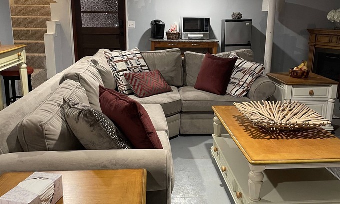 Lyman Apartment | Private Studio Apartment close to Downtown Greenville, Furman U, BJU and more!
