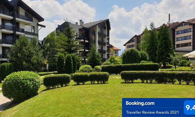Razlog Resort | Private Studio in Aspen Golf and Ski Resort
