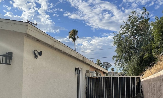 Canyon Country Apartment | Private Studio w/ full bath, kitchen, and laundry