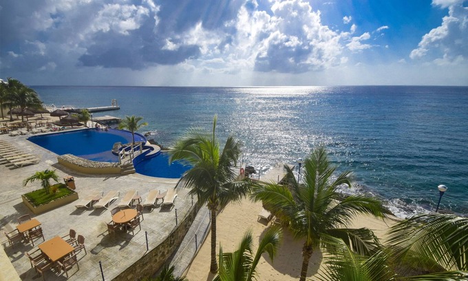 Colonia Andres Condo | Private Terrace with Ocean Views El Cantil 3BN