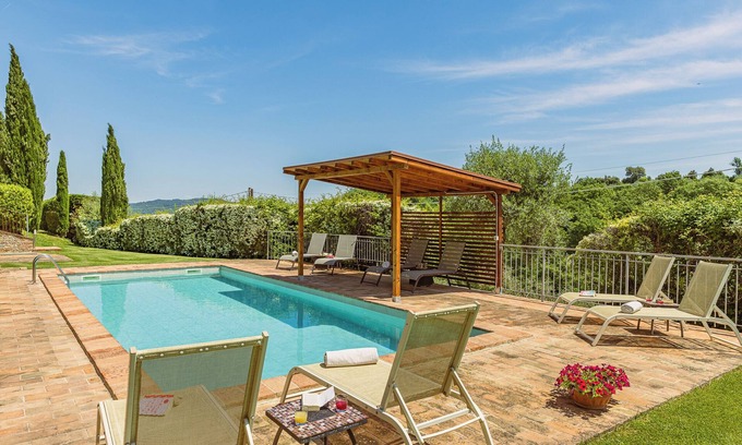 Citta della Pieve Villa | PRIVATE TUSCAN VILLA WITH PRIVATE POOL FOR 9 PEOPLE