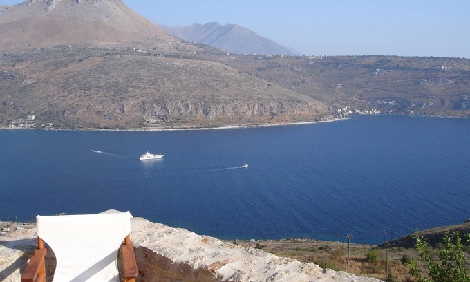 Itilo Villa | Private villa Filanthi nwith panoramic views of Itilo bay in Mani