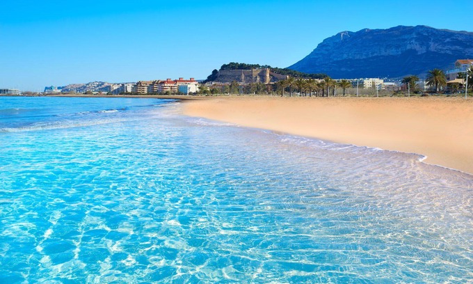 Denia House | Private Villa with A/C, WIFI, private pool, TV, patio, pets allowed, panoramic view, parking