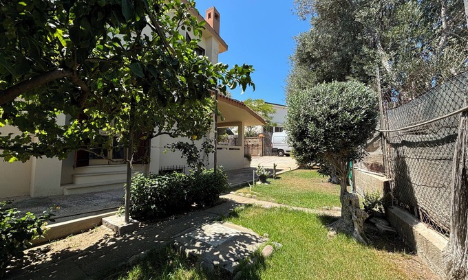 Solanas Villa | Private villa with garden and WiFi! Very close to the beach of Solanas!