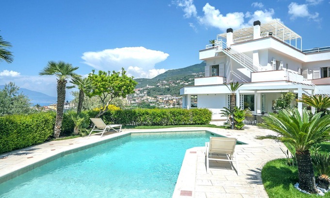 Seiano Villa | Private Villa with hot tub, WIFI, A/C, private pool, TV, terrace, panoramic view, close to Sorrento