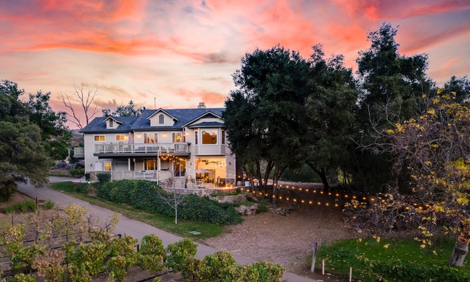 Ramona House | Private Vineyard Retreat