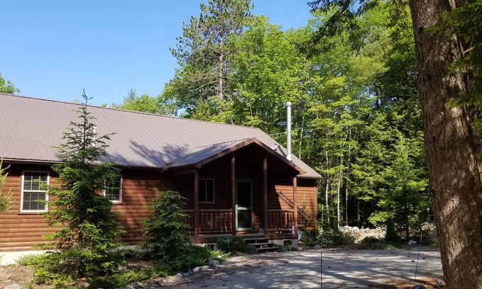 Bridgton House | Private w/waterfront <5 min to Pleasant Mt & town. Dock, pool table, ping-pong