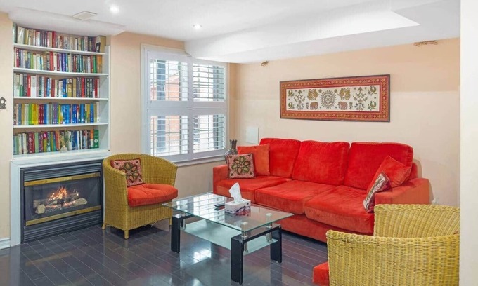 Churchill Meadows House | Private Walk Out Garden Apartment With Patio