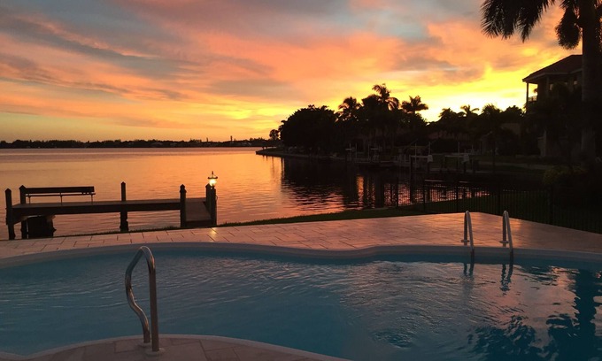 Sarasota House | Private Waterfront Home 3Bedr/2Bath
