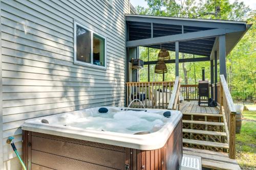 East Stroudsburg House | Private Yard, Playset Family Home in Penn Estates