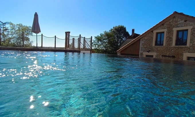 Brouchaud House | Privatisation Complète du Gîte à la Campagne Avec Piscine, Spa, Sauna, Hammam