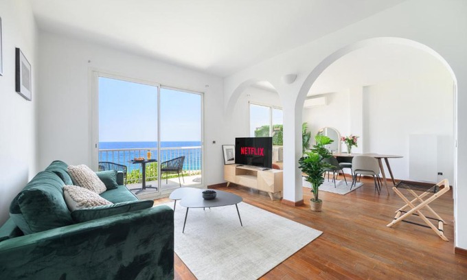 Cap d'Ail Apartment | Proche Monaco, vue mer et accès à la plage