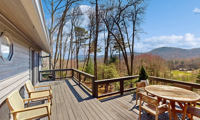 Cashiers Cabin | Professionally designed home with modern amenities & stunning mountain views