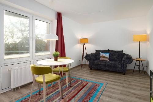 Schonberger Strand Apartment | Promenade 18 Strandkrabbe