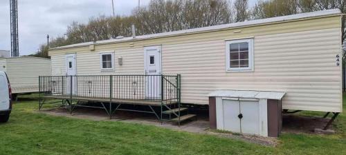 Skegness Ski Chalet | Promenade Ingoldmells direct beach access