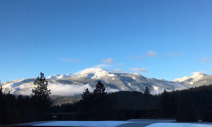 Mount Shasta House | PROMO 10% WEEKLY AND 15% MONTHLY DISCOUNTnMt. Shasta Cabin/Black Butte Mountain