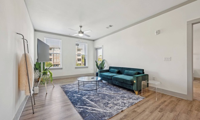 Farragut Apartment | Properties by Preston I 2Bd/2Bth Beauty I Parking
