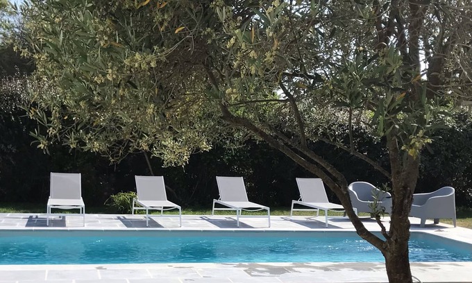Saint-Georges-d'Oleron House | Property in Oléron/Swimming pool, 500 m beach, forest, cycle paths, 16 beds