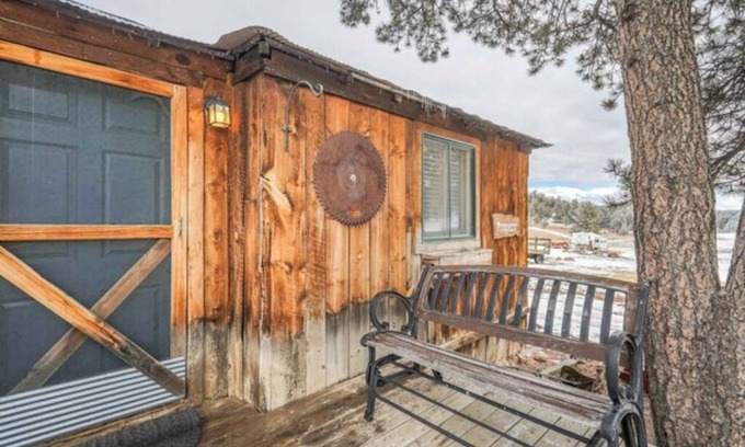 Lake George Cabin | Prospector Cabin - Kitchen included